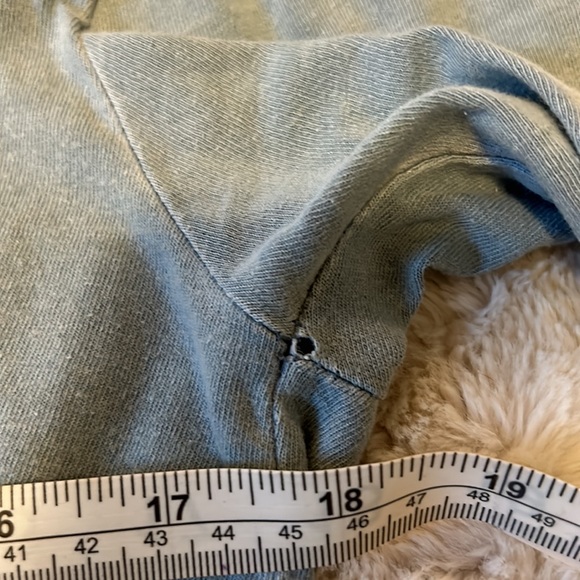 🌻2/$10🌻 Distressed blue long sleeve shirt, youth xl, Young & Reckless - Picture 6 of 8